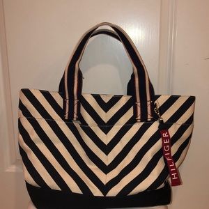 Tommy Hilifiger Classic Chevron Tote
